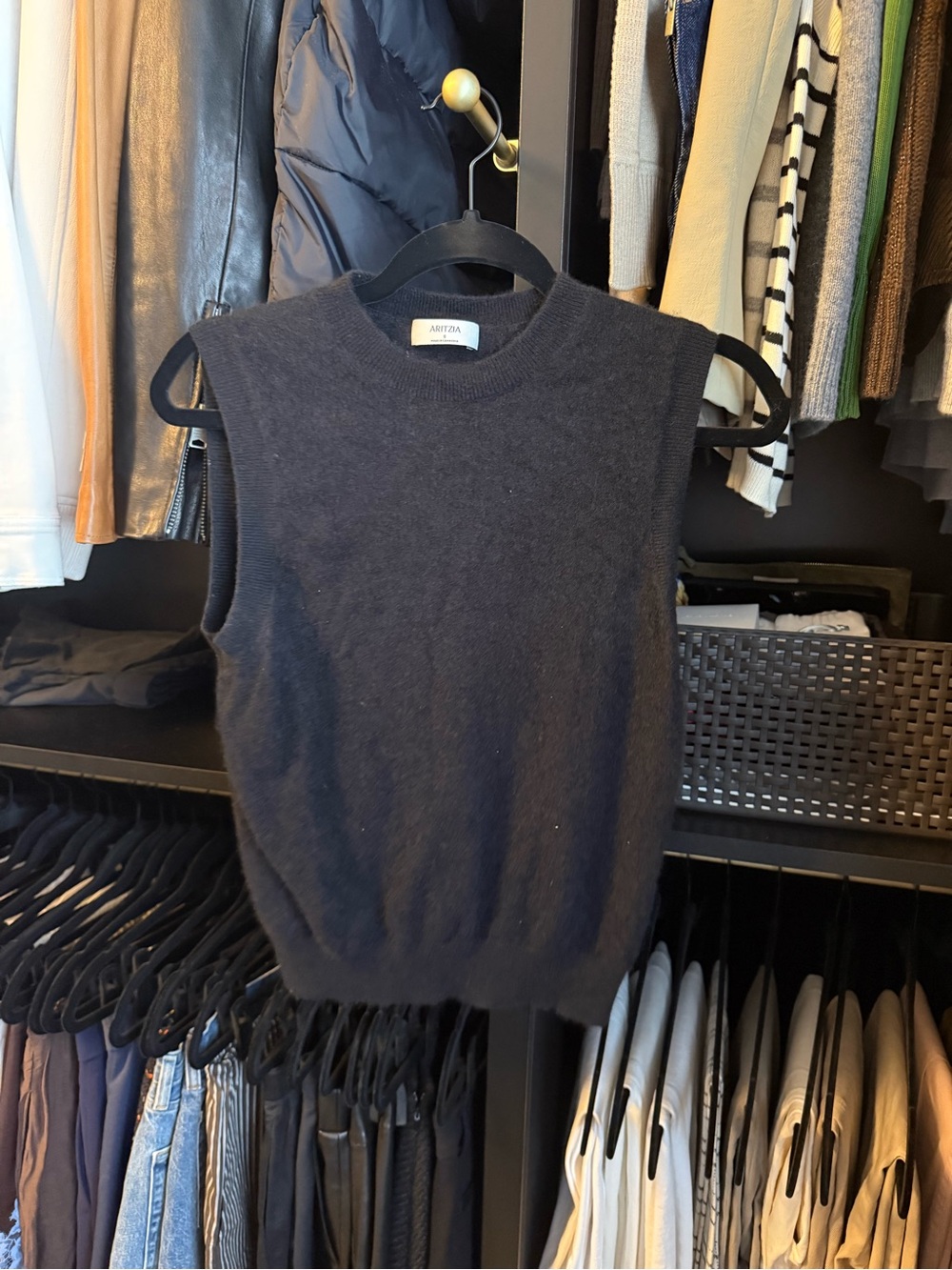 Aritzia Black Sleeveless cashmere top